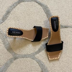 SENSO size 37 low heel black sandals